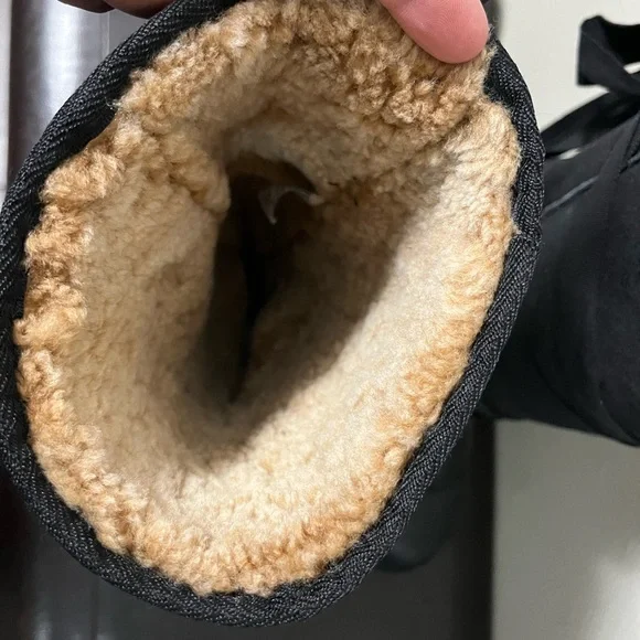 UGG Australia Tall Lace Ribbon Black Leather Sherpa Lined Boots Size 8 - Picture 12 of 13